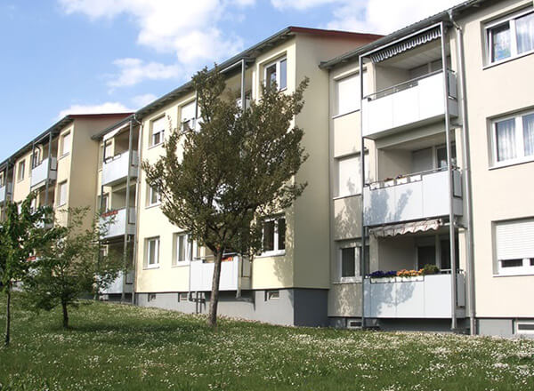 Auch größere Wohneinheiten versieht Benz Fensterbau mit Wärmeisolierenden Fenstern